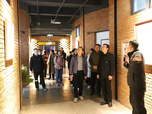 黨建引領聚合力，文化賦能譜新篇——河南大學出版社黨委與瑞光創(chuàng)意工廠聯(lián)合開展主題黨日活動策劃